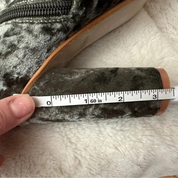 Cape Robbin green crushed velvet thigh high boots - Picture 4 of 6